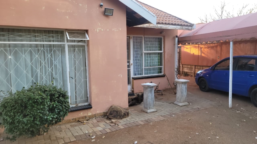 3 Bedroom Property for Sale in Flimieda North West